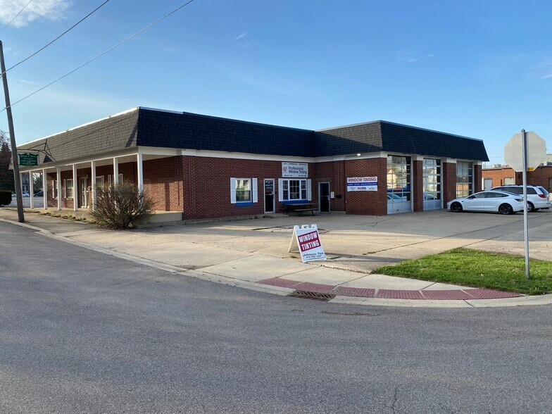 508 Pine St, Dekalb, IL 60115