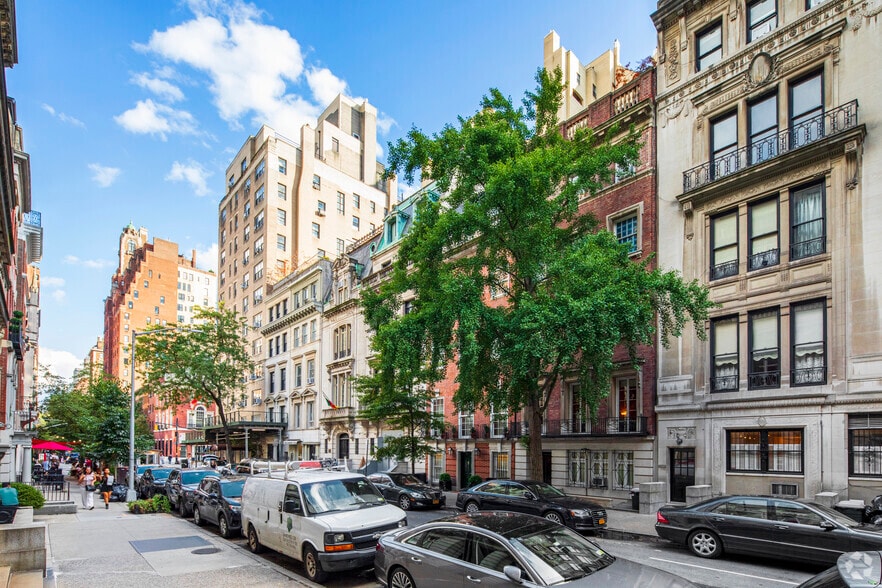 16 E 73rd St, New York, NY for sale - Primary Photo - Image 1 of 6