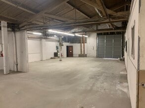 1901 W Courtland St, Philadelphia, PA for sale Interior Photo- Image 1 of 21