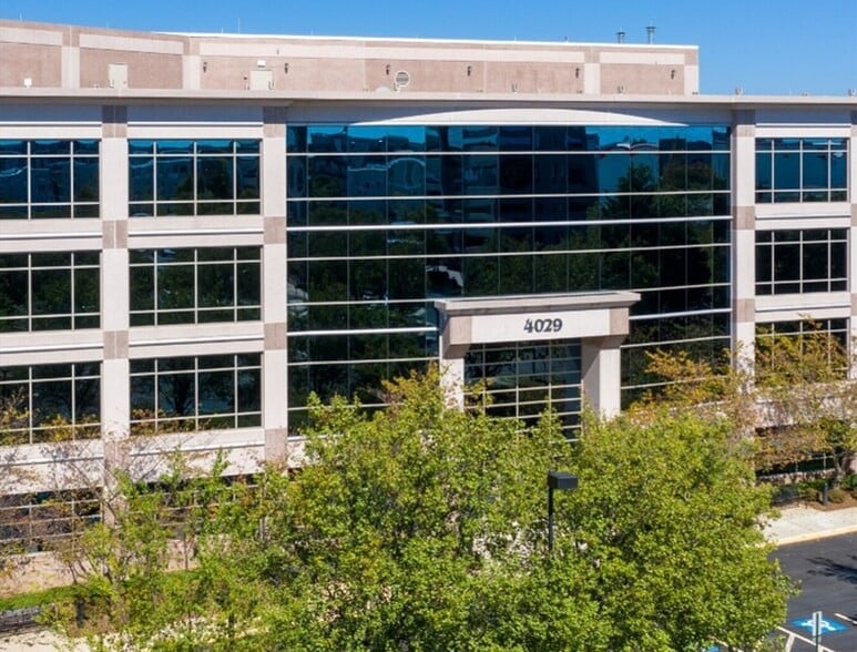 4029 Ridge Top Rd, Fairfax, VA for sale - Building Photo - Image 3 of 12