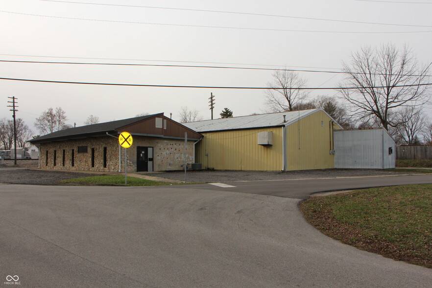 218 Cincinnati St, Franklin, IN for sale - Building Photo - Image 1 of 9