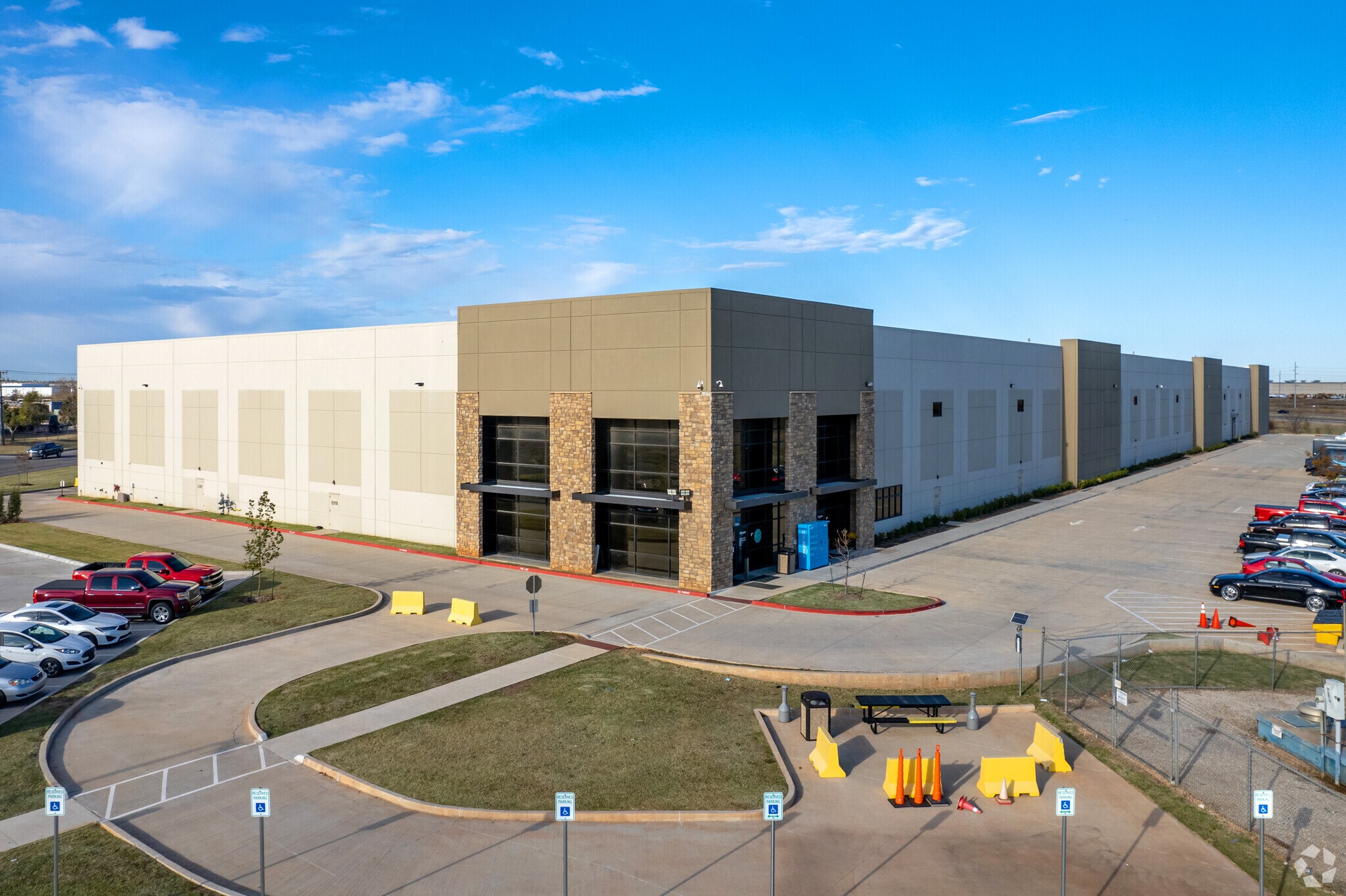 6101 SW 44th St, Oklahoma City, OK 73179