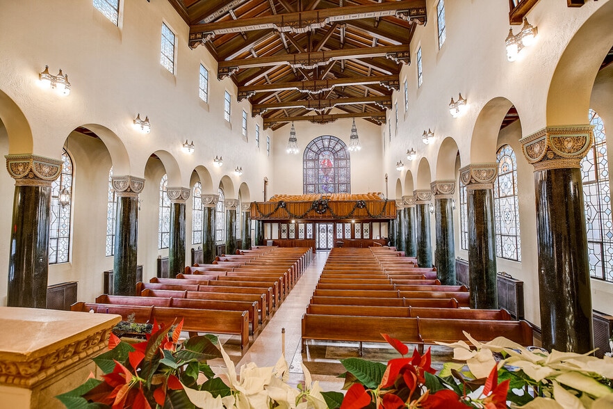 1110 Guadalupe St, Austin, TX for lease - Interior Photo - Image 1 of 31