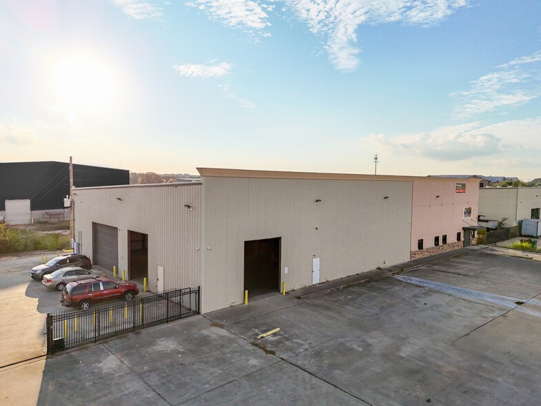 11050 W Little York Rd, Houston, TX for lease - Building Photo - Image 3 of 11