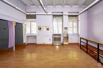 Retail in Madrid, Madrid for lease Interior Photo- Image 2 of 14