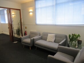 20-22 Worple Rd, London for lease Interior Photo- Image 2 of 3