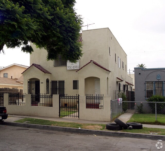 1642 W 38th St, Los Angeles, CA 90062