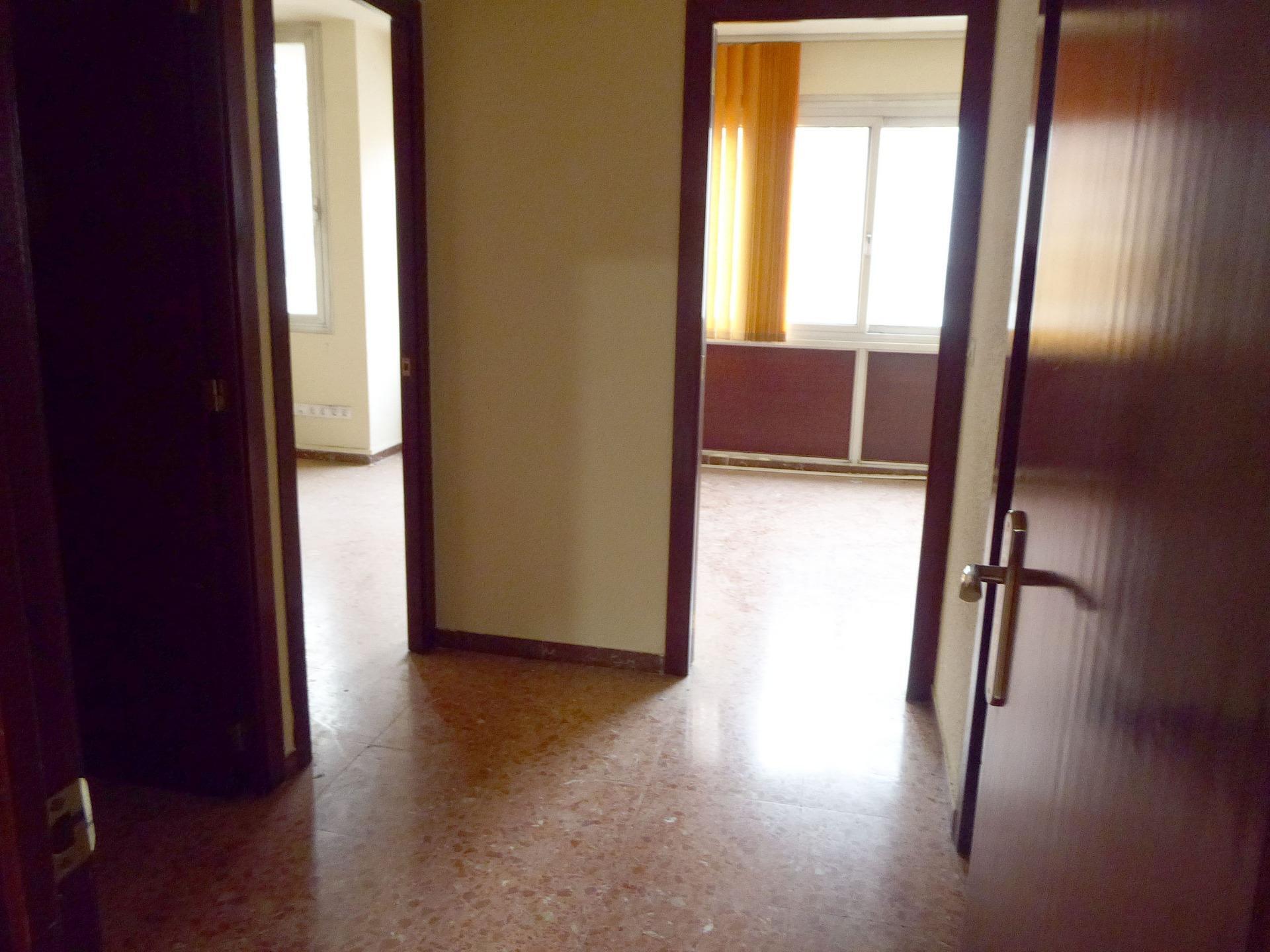 Office in Manresa, Barcelona for lease Interior Photo- Image 1 of 5