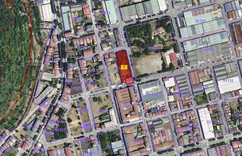 Land in Olot, Gerona for sale Building Photo- Image 1 of 2