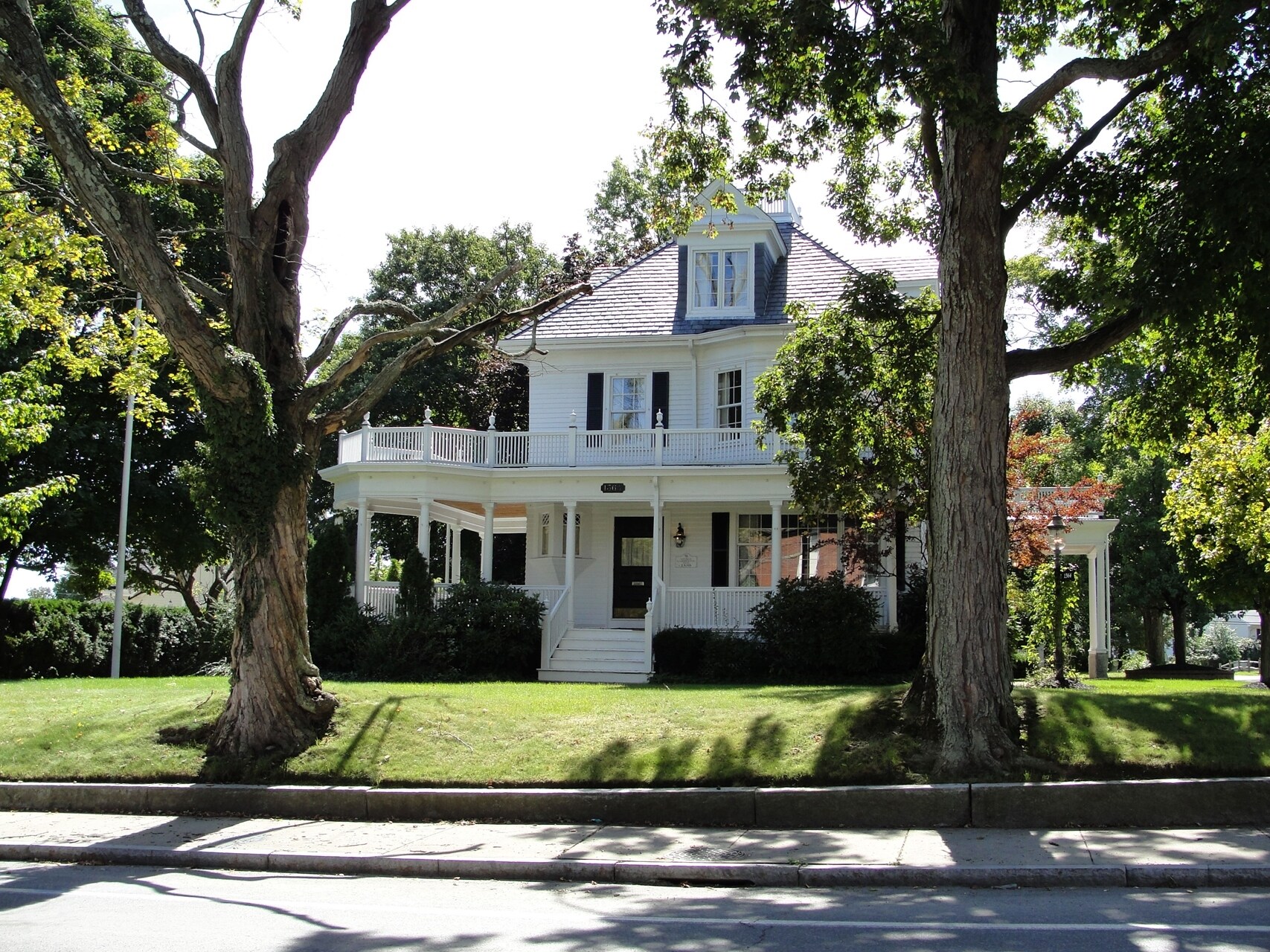 1364 Smith St, North Providence, RI for sale Primary Photo- Image 1 of 1