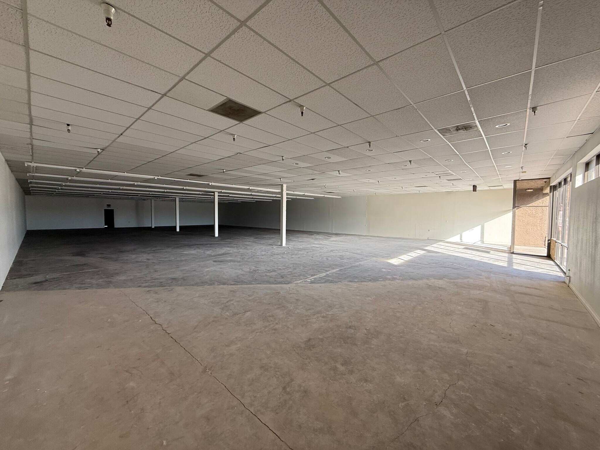 2722-2760 Alma School Rd, Mesa, AZ for lease Interior Photo- Image 1 of 4