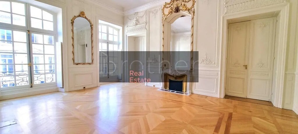 Location Bureaux 223 m² - Photo 1