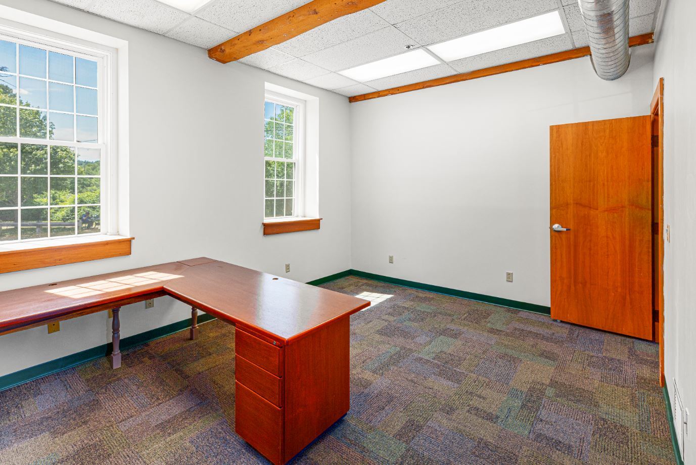 2 Shaker Rd, Shirley, MA 01464 Phoenix Park Business Center