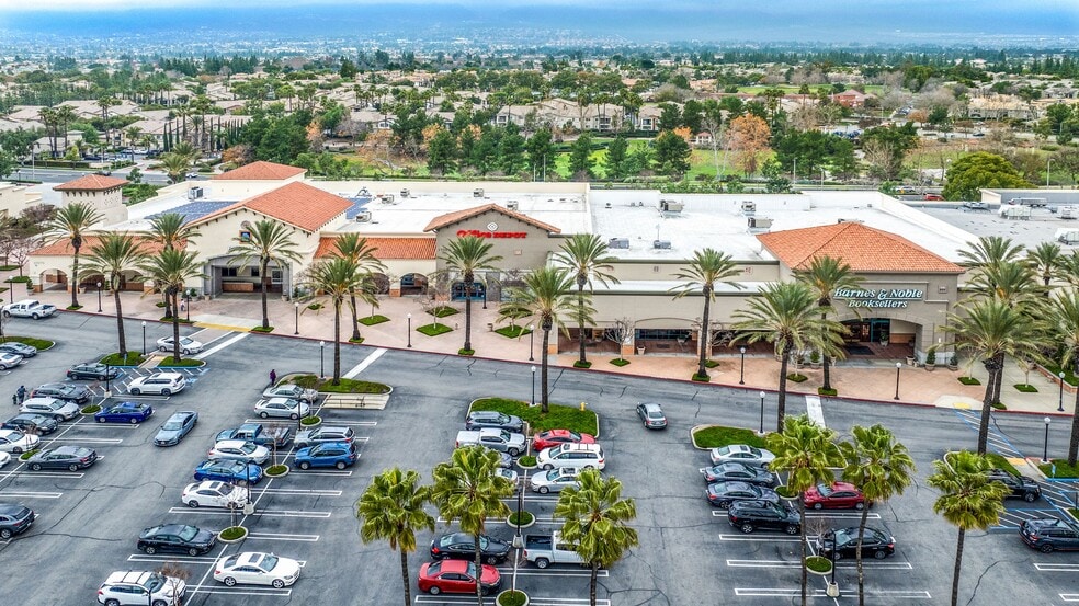 11070-11090 Foothill Blvd, Rancho Cucamonga, CA for sale - Building Photo - Image 3 of 33