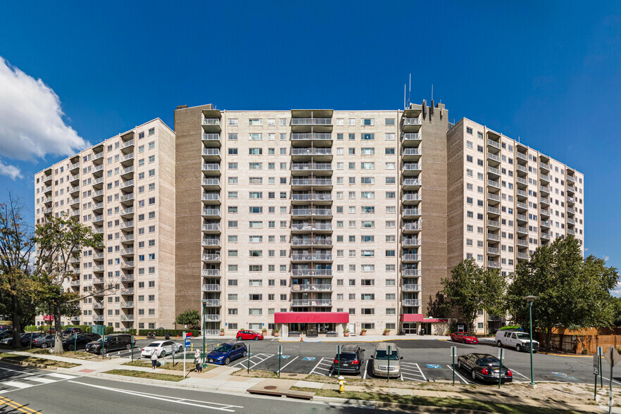 2500 N Van Dorn St, Alexandria, VA for sale - Primary Photo - Image 1 of 1