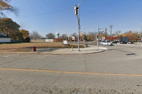 101 Talbot St W, Blenheim, ON for lease Primary Photo- Image 1 of 4