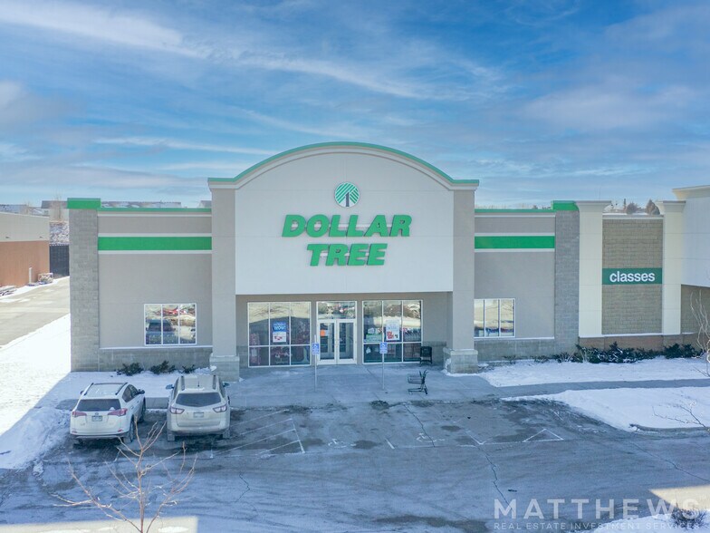 4140 Dean Lakes Blvd, Shakopee, MN for sale - Building Photo - Image 1 of 1