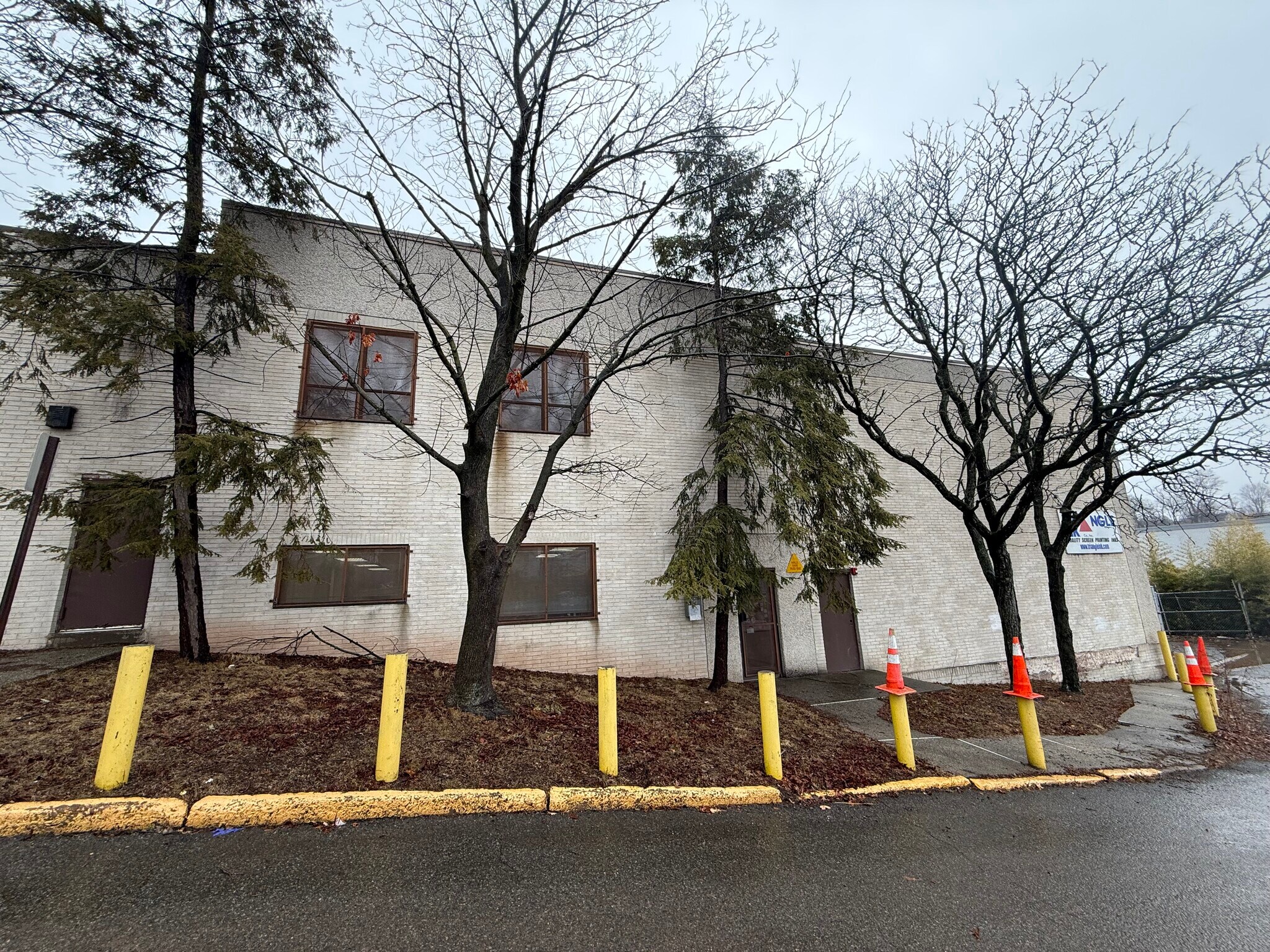 53-57 Van Dyke St, Wallington, NJ for lease Interior Photo- Image 1 of 16