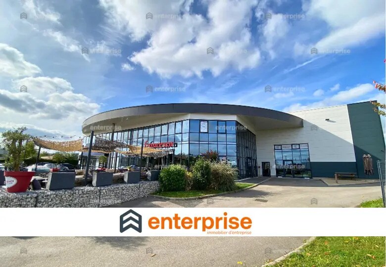 Office in Allonne for sale Building Photo- Image 1 of 8