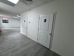 60-11 60th St, Flushing, NY for lease Interior Photo- Image 2 of 3