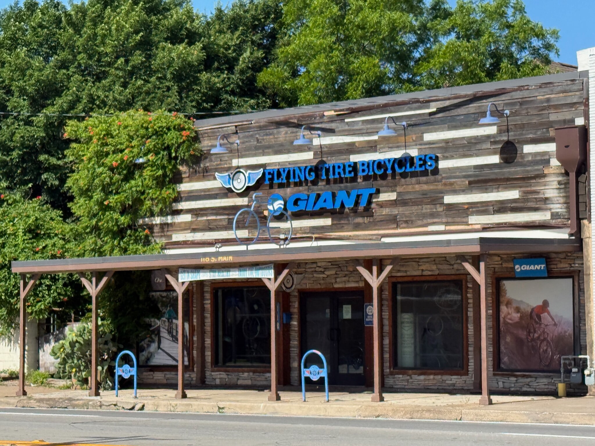118 S Main St, Weatherford, TX for lease Building Photo- Image 1 of 18
