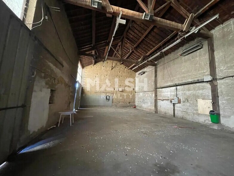 Flex in Corbas for sale - Interior Photo - Image 3 of 17