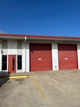 13200 Hempstead Hwy, Houston, TX for lease Building Photo- Image 1 of 5