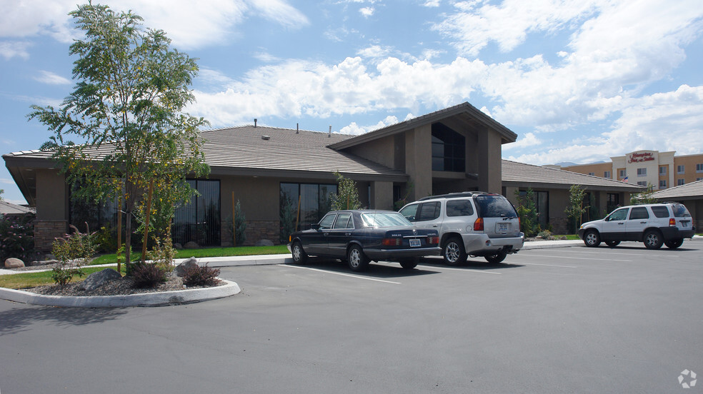 10587 Double R Blvd, Reno, NV for lease - Primary Photo - Image 1 of 4