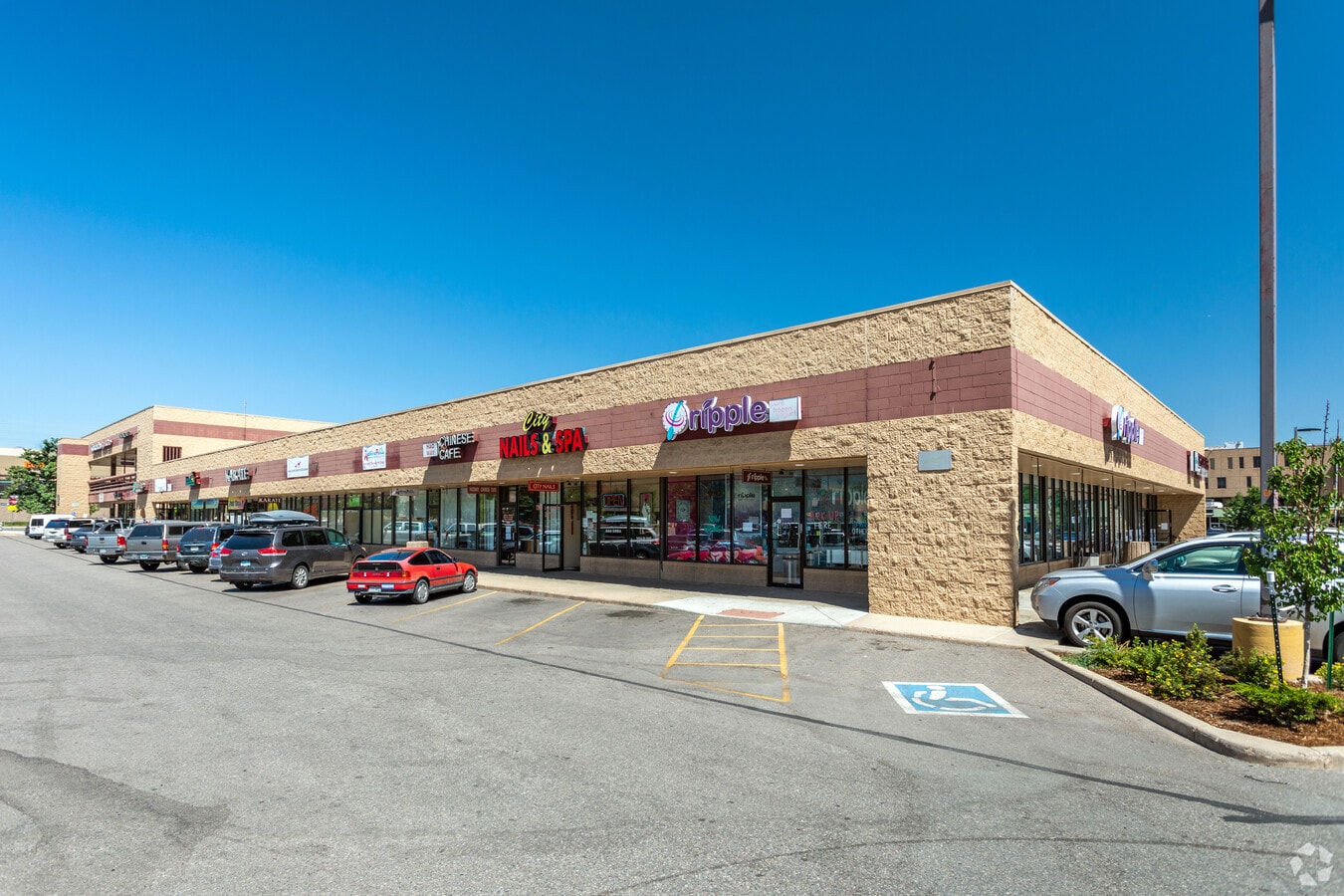 1650 30th St, Boulder, CO 80301 Sunrise Shopping Center