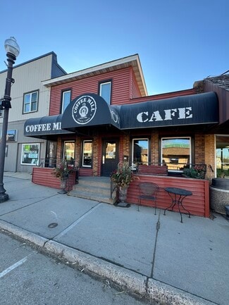 More details for 256 S Main St, Zumbrota, MN - Retail for Sale