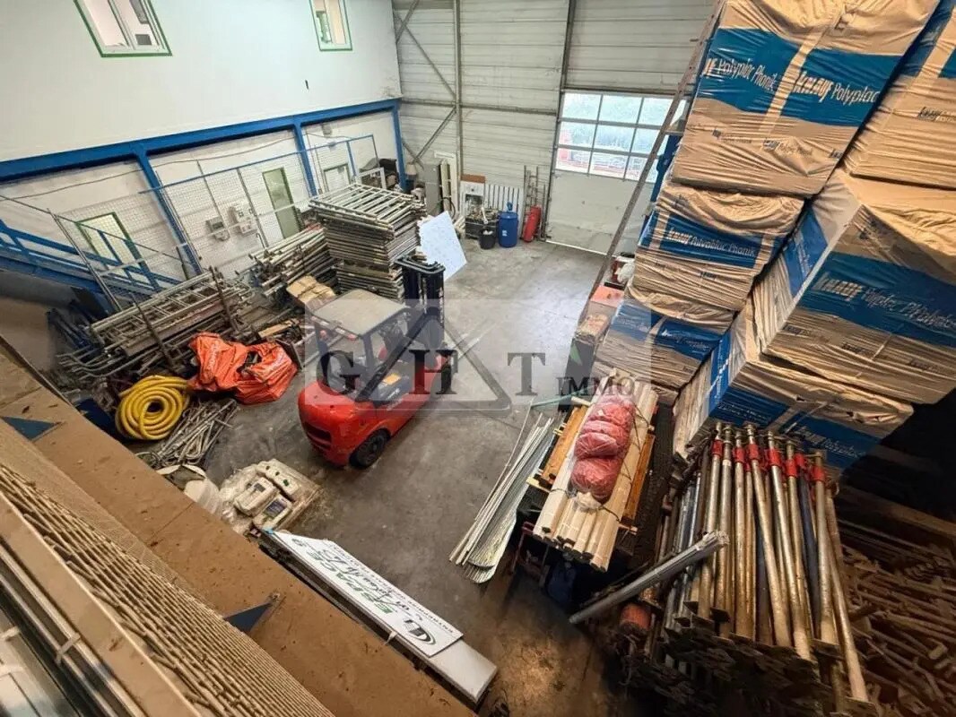 Office in Claye-Souilly for lease Building Photo- Image 1 of 7