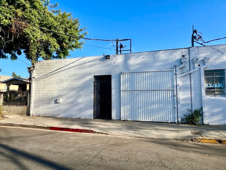3332 14th St, Los Angeles, CA for sale - Building Photo - Image 1 of 17