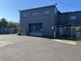 2528 SE Holgate Blvd, Portland OR - Warehouse