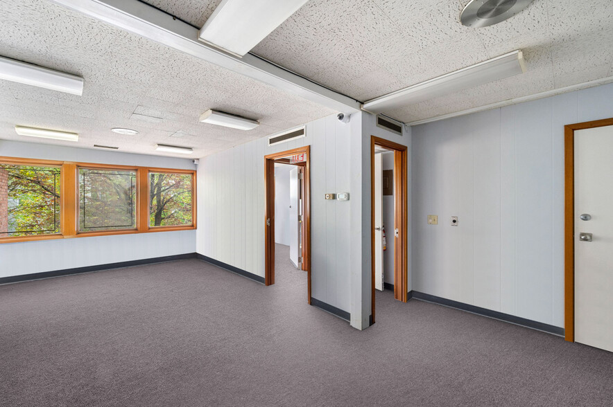 130 Lincoln St, Worcester, MA for lease - Interior Photo - Image 3 of 6