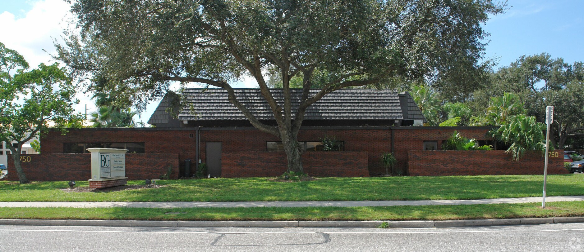 2750 Ringling Blvd, Sarasota, FL 34237