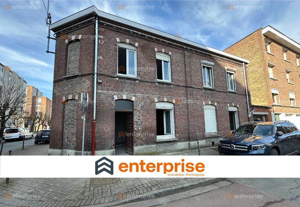 Office in La Madeleine for sale Building Photo- Image 1 of 2