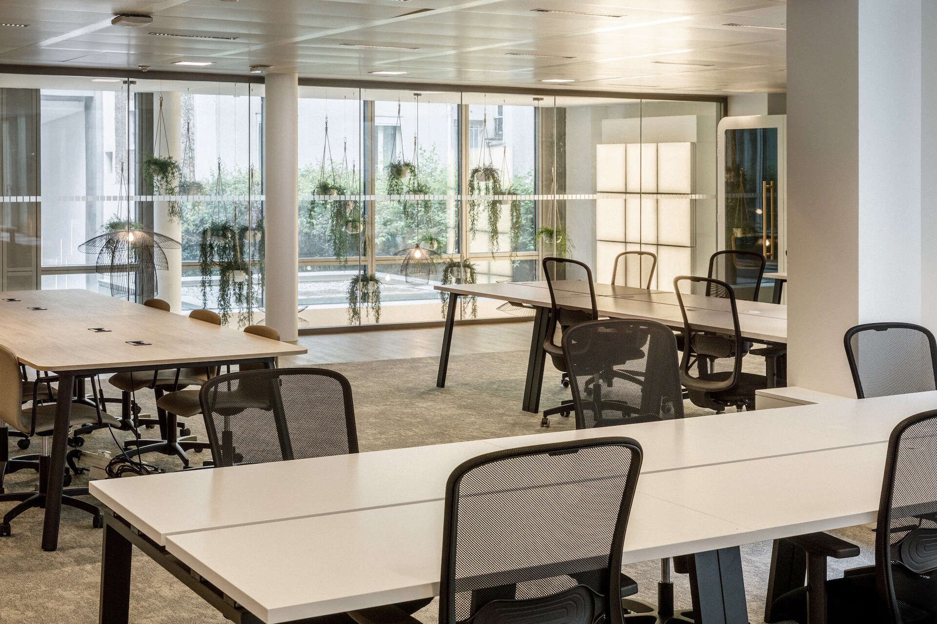 Office in Courcelles for lease Interior Photo- Image 1 of 13