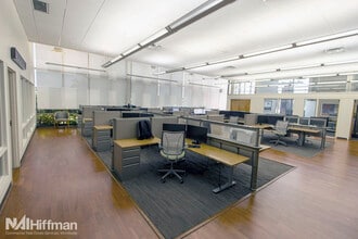 545-549 W Lake St, Elmhurst, IL for lease Interior Photo- Image 1 of 11