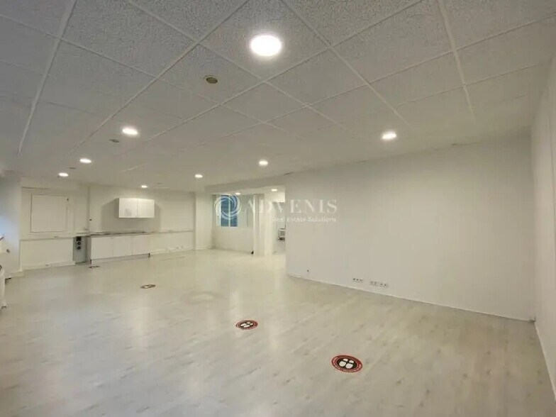 Office in Boulogne-Billancourt for lease - Interior Photo - Image 3 of 8