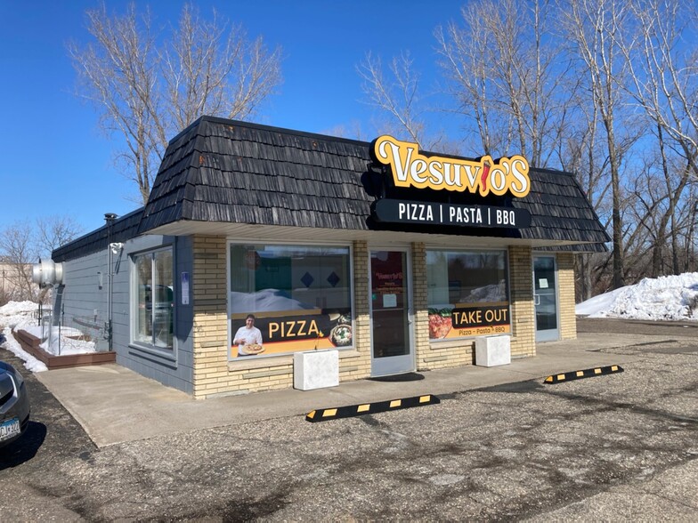 712-714 Highway 55, Medina, MN for sale - Building Photo - Image 1 of 10