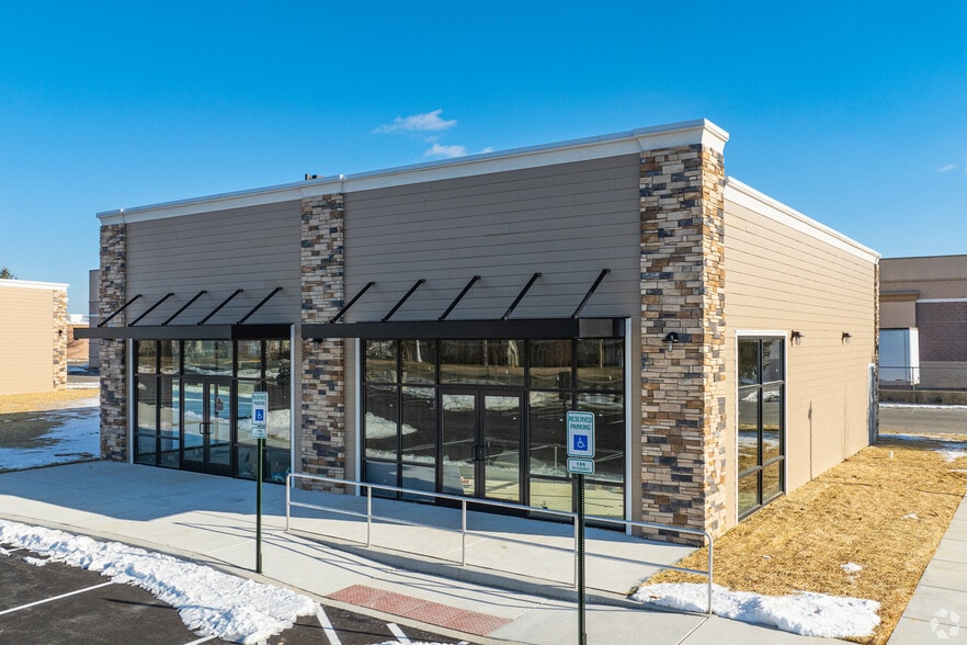 1601 Lake Seymour Dr, Middletown, DE for lease - Building Photo - Image 3 of 5