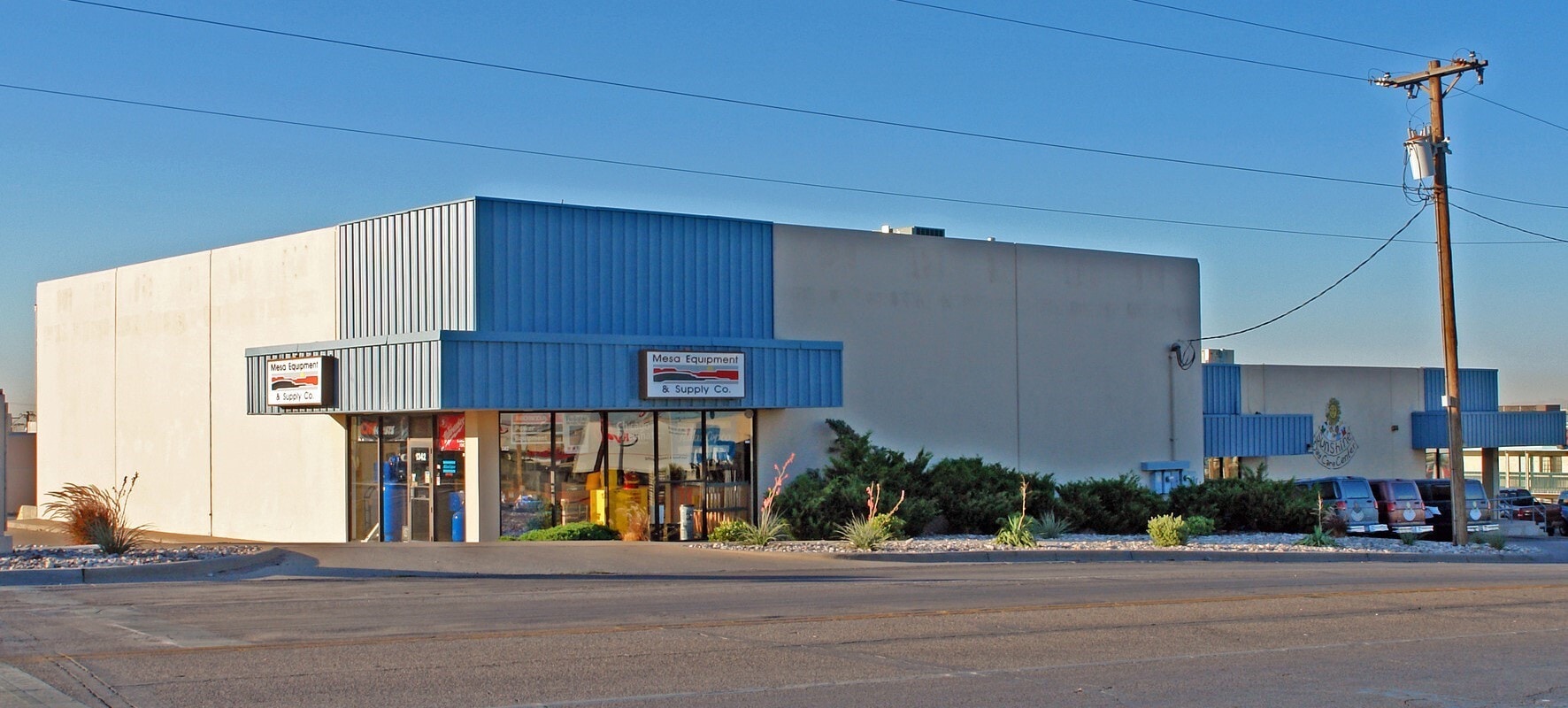 1338-1342 Lomaland Dr, El Paso, TX for lease Building Photo- Image 1 of 3