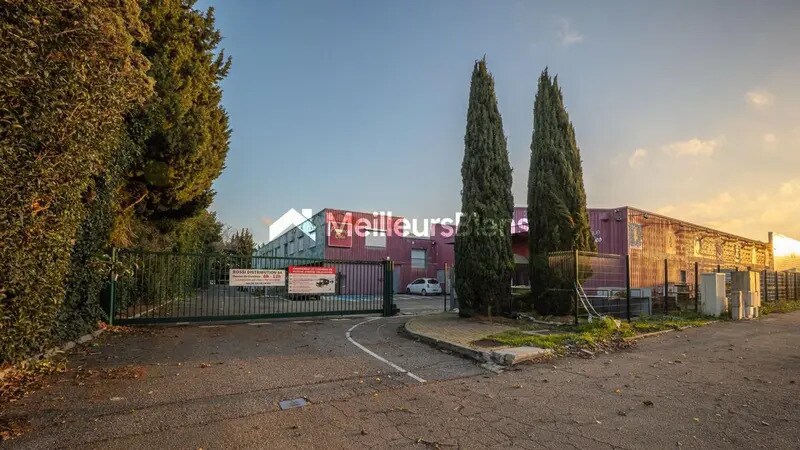 Industrial in Avignon for sale - Building Photo - Image 2 of 9