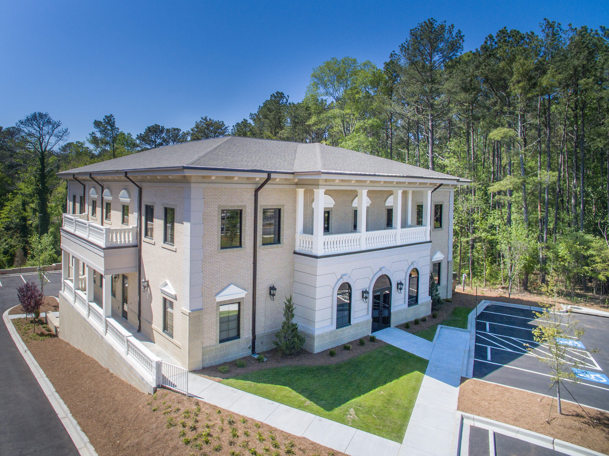 11681 Haynes Bridge Rd, Alpharetta, GA for lease Building Photo- Image 1 of 12