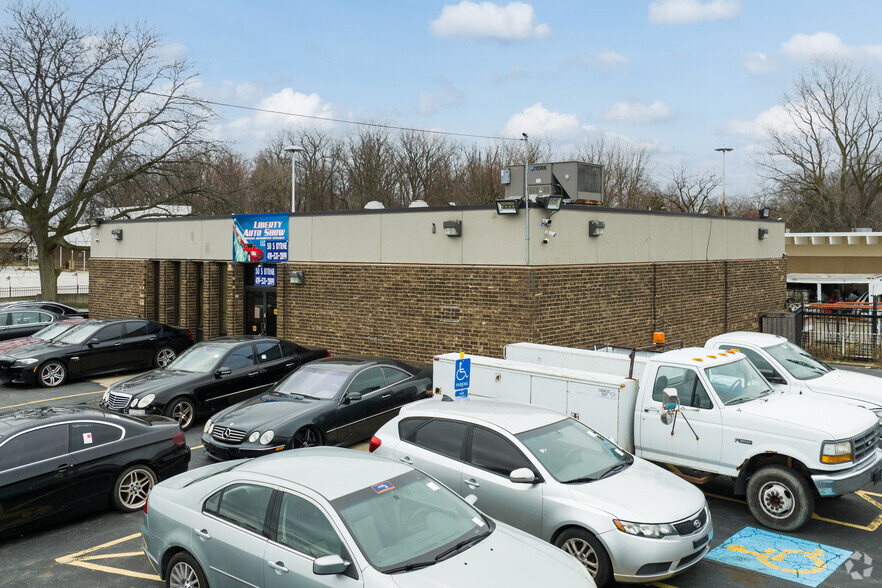 3525 Hill Ave, Toledo, OH for lease - Primary Photo - Image 1 of 6