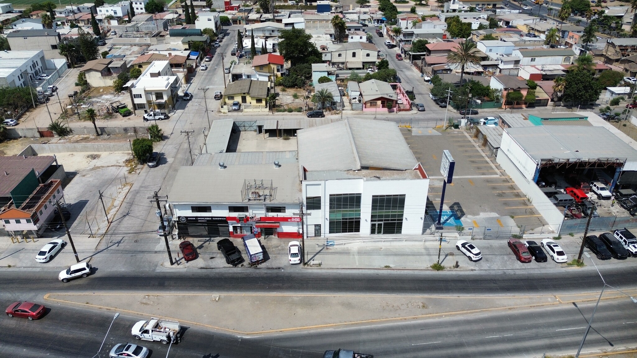 for lease Building Photo- Image 1 of 1