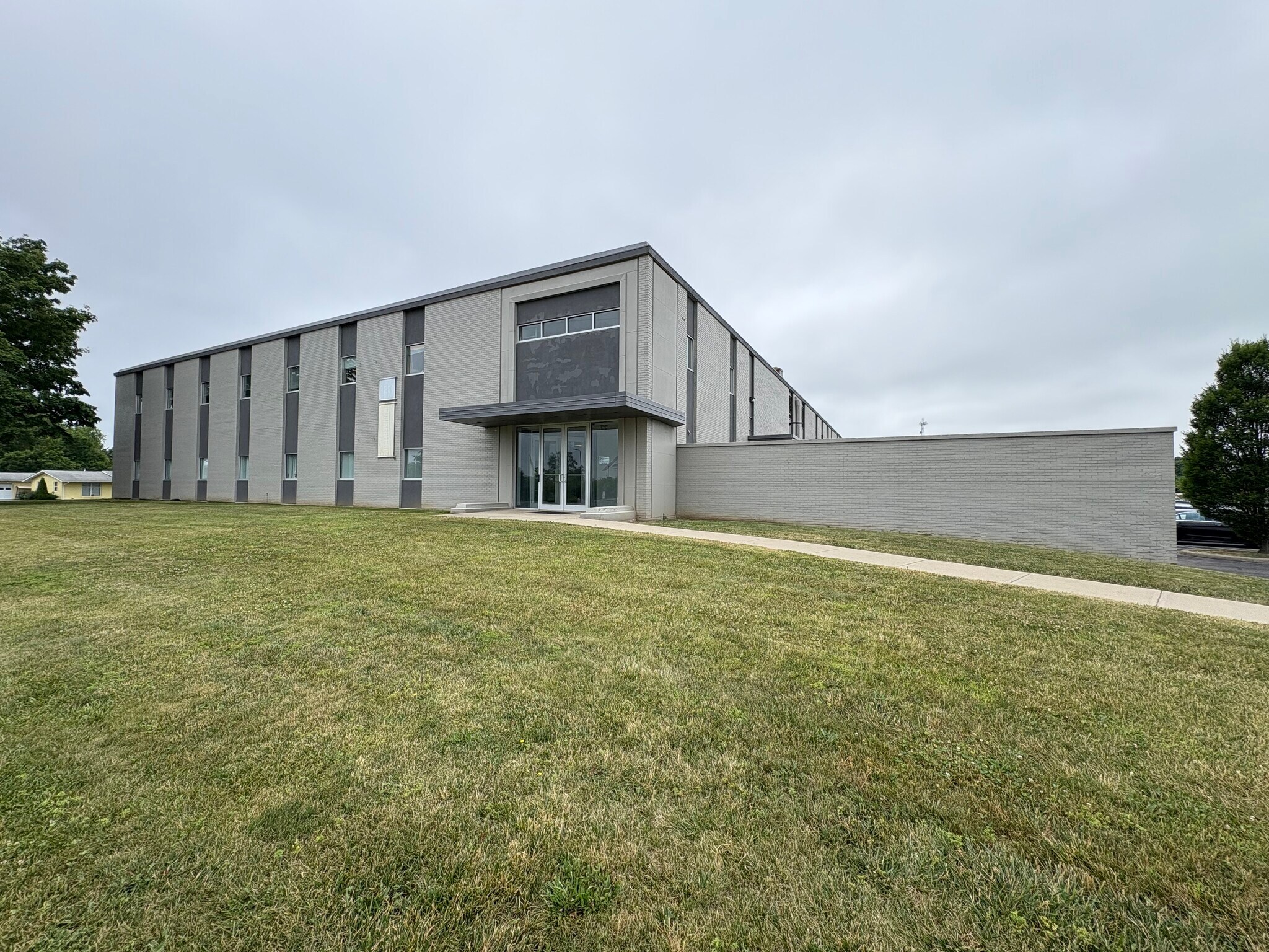 1201 Cumberland Ave, West Lafayette, IN for lease Building Photo- Image 1 of 39