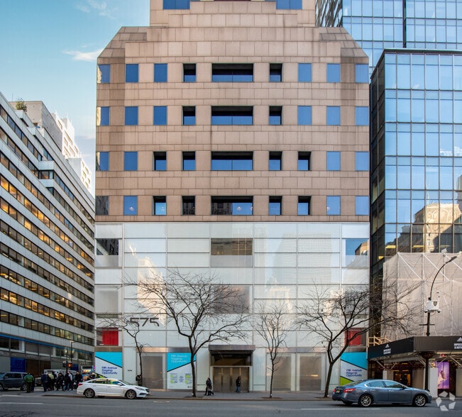 575 Fifth Ave, New York, NY for lease - Building Photo - Image 3 of 9