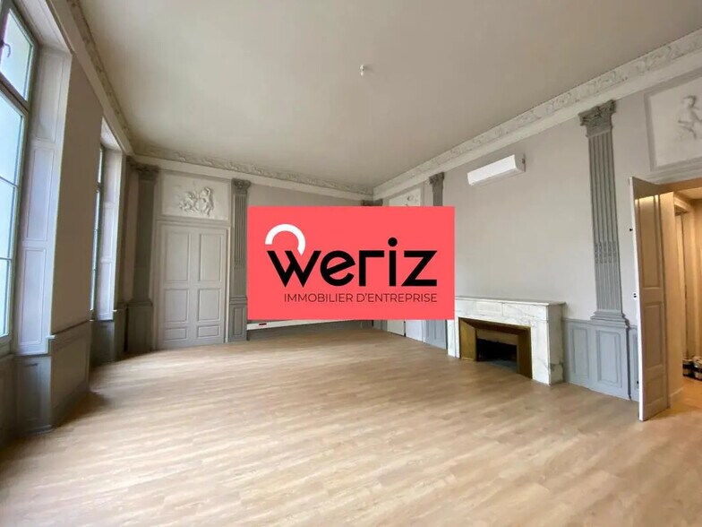 Office in Marseille for lease - Interior Photo - Image 3 of 7