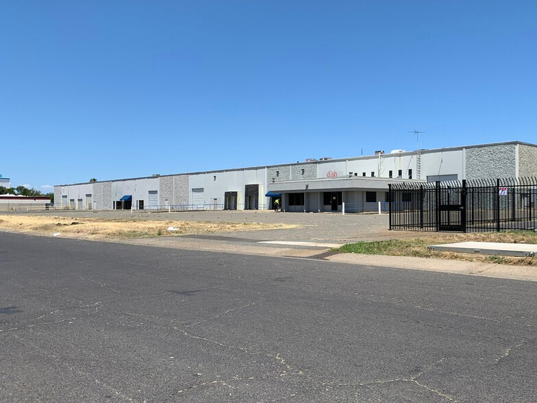 5601 Warehouse Way, Sacramento, CA for sale - Building Photo - Image 1 of 1